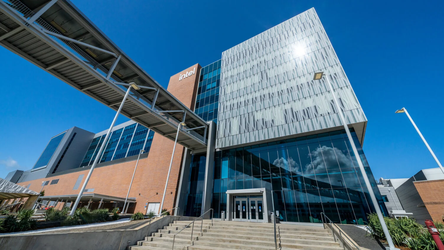 Intel-Gordon-Moore-Park (1)